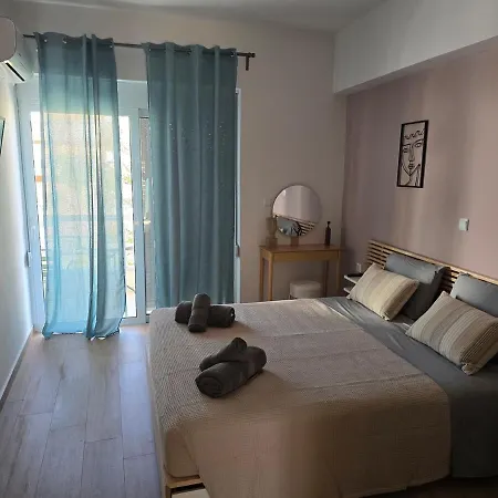 The Cozy Nest In Rhodes Daire *